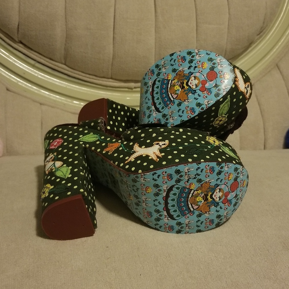 Irregular Choice Green Polka Dot Floral Platform Sandals - Picture 6 of 15
